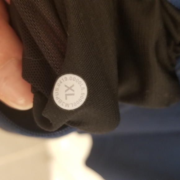 Lululemon engineered warmth full zip - Picture 3 of 4